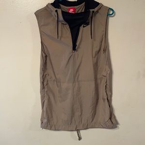 Nike Tank Windbreaker